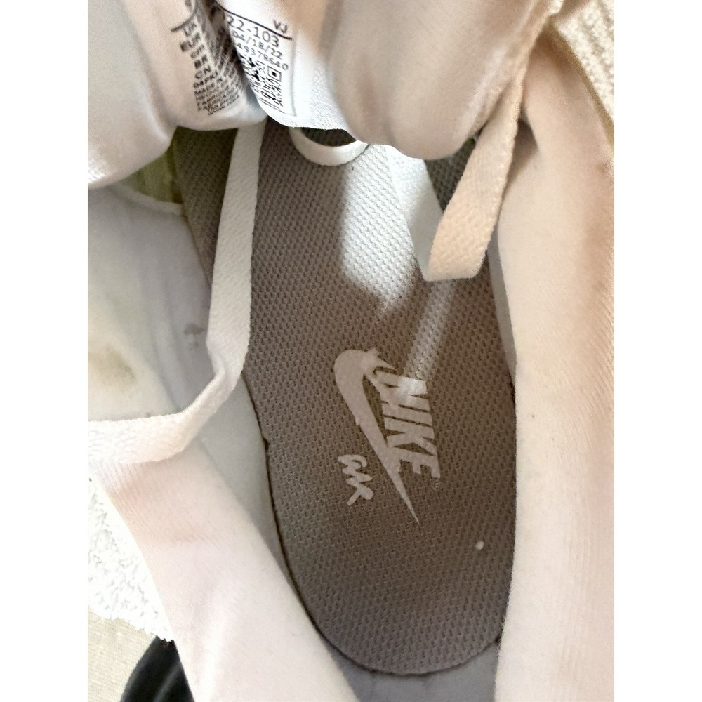Nike Air Max 90 Futura Summit Women 9 US, 40.5 EU White Grey Sneakers DM9922-103 - Picture 6 of 9